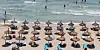 Sonnenschirme am Strand „El Arenal“ auf Mallorca: Davon können wir im Sommer 2020 vermutlich nur träumen.