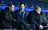 Eric Huwer, Claus Costa und Stefan Kuntz sitzen im Volksparkstadion.