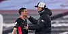 Direkt nach seiner Auswechslung ist James Milner (l.) noch nicht davon überzeugt, dass dies die richtige Maßnahme von Liverpool-Trainer Jürgen Klopp gewesen ist
