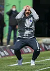 Torsten Lieberknecht musste sich im letzten Spiel gegen Schalke über eine Niederlage und seine Gelbsperre ärgern.