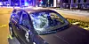 Zerstörte Frontscheibe: Der Unfallwagen nach der Kollision mit dem Radfahrer in Bergedorf.