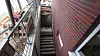 Die Treppe, an der der schwere Arbeitsunfall passierte.