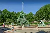 Der Stuhlmannbrunnen im Park am Platz der Republik.