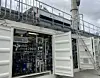So sieht die „Power-to-Liquids“-Anlage im Hafen aus.