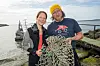 Tessa Mittelstaedt (47) und Matthias Komm (54) tauchen vor Rügen nach Geisternetzen.
