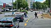 Seit ein paar Tagen wurde die Ampel auf der Max-Brauer-Allee abgebaut. Dabei kommt es zu gefährlichen Situationen.