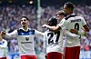 Mit Volldampf in die letzten Saison-Monate: Die HSV-Profis um Torjäger Robert Glatzel (r.) sind gut drauf.