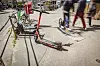 Seit 2019 gibt es die E-Scooter in Hamburg zum Ausleihen – inzwischen sind 16.000 davon in der Stadt unterwegs.