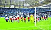 HSV-Mannschaft jubelt nach Sieg gegen Jahn Regensburg