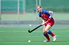 Hockey-Spielerin Kaja Hansen führt den Ball