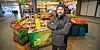 Mehmet Ali Demirtas vor seinem Stand im Altonaer Bahnhof.
