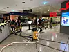 Kräfte der Feuerwehr beim Abpumpen des Wassers.