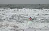 Am Sonntagnachmittag fand ein Schwimmer den leblosen Körper einer Frau. Sie ertrank vermutlich beim Schwimmen.