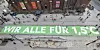 Aktivisten von Fridays for Future malten den Schriftzug auf die Mönckebergstraße. Auch heute ist es das Motto der Demo in Hamburg, die morgen in Lützerath fortgesetzt wird.