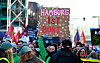 Zehntausende protestierten am Sonntag in Hamburg gegen die AfD.