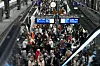 Ein vertrautes Bild am Hamburger Hauptbahnhof: Volle Bahnsteige, verspätete Züge.