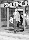 Am Abend des 10. Oktobers 1977 verlässt Hans-Joachim Bohlmann das Polizeipräsidium am Berliner Tor und wird zur psychiatrischen Untersuchung ins Krankenhaus Ochsenzoll gebracht.