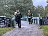 Einsatzkräfte an der Unfallstelle in Hamburg-Wilhelmsburg.