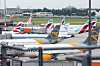 Flugzeuge Flughafen Hamburg Rollfeld