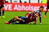 Es lief nicht rund: Auch HSV-Stürmer Davie Selke (r./gegen Nürnbergs Jens Castrop) blieb diesmal ohne Treffer.
