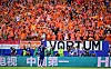 Die Fans der Niederlande feiern in Hamburg Wout Weghorst