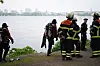 Einsatzkräfte bei der Suchaktion an der Alster.