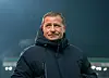 Sportvorstand des FC Bayern München, Max Eberl, runzelt die Stirn und schaut in die Luft