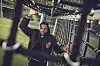 Steven Mensah in einem Tornetz