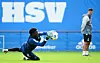 Steven Mensah beim Profi-Training des HSV