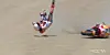 Marc Marquez wirbelt nach seinem Sturz in Jerez durch die Luft. Beim Aufprall bricht sich der Serien-Weltmeister den rechten Oberarm