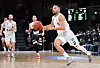 Jaylon Brown beim Zug zum Korb