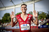 Karl Bebendorf jubelte über seinen Finals-Sieg über 3000 m Hindernis in Dresden.