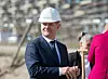 Olaf Scholz mit Bauhelm