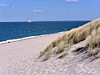 Der Strand von Sylt bei Sonnenschein.