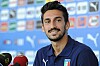 Davide Astori auf einer Pressekonferenz
