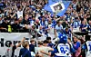 Die HSV-Profis jubeln vor den eigenen Fans über den Siegtreffer gegen Schalke