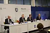 Vertreter der Staatsanwaltschaft, der Polizei und der Innenbehörde stellten den Ermittlungsstand vor.