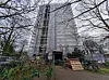 Das eingerüstete Hochhaus an der Heukoppel 14 in Bramfeld