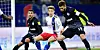 Jäh gestoppt: HSV-Talent Anssi Suhonen (M./hier beim Testspiel gegen Schalke Anfang des Jahres) fällt mit einem Kreuzbandriss lange aus.