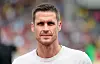 Sebastian Kehl blickt konzentriert in die Kamera.