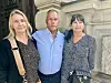 Schwester, Bruder und Schwägerin des Verstorbenen