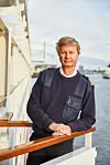 Kapitän Ulf Wolter an der Reling