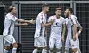 FC St. Pauli feiert Tor von Johannes Eggestein