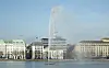 Die Alsterfontäne auf der Hamburger Binnenalster. (Archivbild)