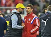 Jürgen Klopp und Thomas Müller klatschen ab