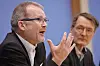 Dr. Jens Baas, Vorstandsvorsitzender der Techniker Krankenkasse, bei einer Pressekonferenz mit Bundesgesundheitsminister Karl Lauterbach.