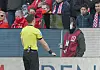 Fußball Bundesliga: Torlinientechnik versagt - Zwayer korrigiert: Kuriose Szenen in Mainz