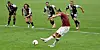 Leitete die Aufholjagd ein. Stürmer Zlatan Ibrahimović vom Punkt.