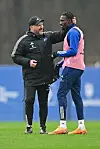 Steffen Baumgart mit Bakery Jatta im HSV-Training
