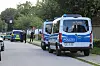Die Polizei ist mit einem Großaufgebot in der Jahnstraße in Elmshorn.